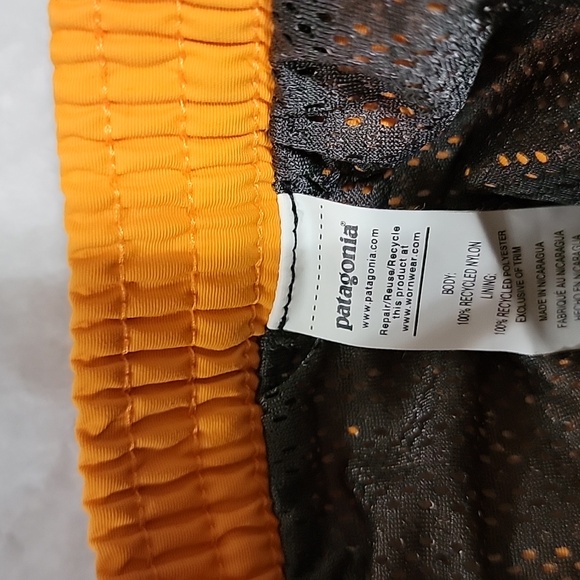 New Patagonia Men's Baggies Shorts 5"  Bright Orange Run Sports - Picture 9 of 13